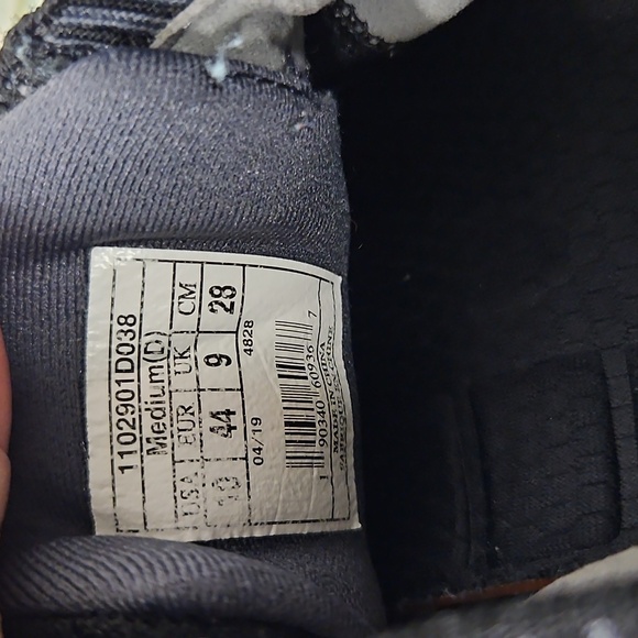 BROOKS LEVITATE 2 MENS SIZE 10 SNEAKER - Picture 10 of 11